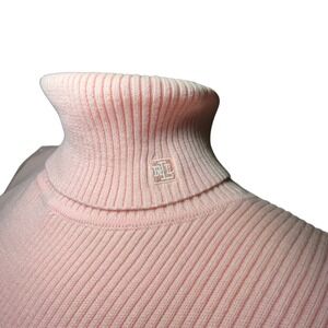 Ralph Lauren ribbed turtleneck — soft, clean-girl staple w/subtle Y2K vibes- M